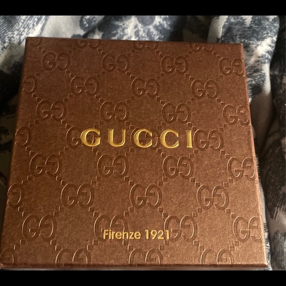 Men’s Gucci belt - Picture 2 of 3